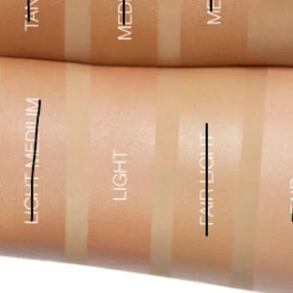 Glowish Multi Dew Vegan Skin Tint - Picture 2 of 2